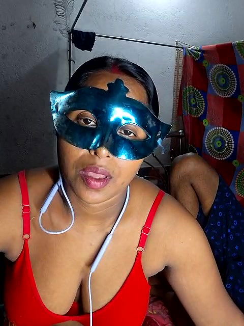 Stripchat-Public.Show-c-Real_Desi_Couple-2025.05.27.174112