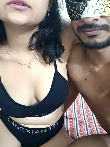 Stripchat-Public.Show-c-RealcoupleP-2025.05.07.195423