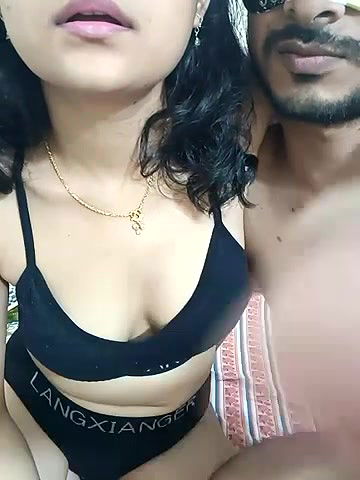 Stripchat-Public.Show-c-RealcoupleP-2025.05.07.195423