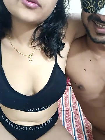 Stripchat-Public.Show-c-RealcoupleP-2025.05.07.195423