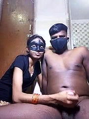 Stripchat-Public.Show-c-Riya_R24-2025.04.14.193057