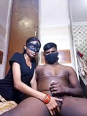 Stripchat-Public.Show-c-Riya_R24-2025.04.14.203059