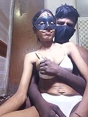 Stripchat-Public.Show-c-Riya_R24-2025.04.19.092316