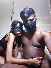 Stripchat-Public.Show-c-Riya_R24-2025.05.04.100336