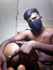 Stripchat-Public.Show-c-Riya_R24-2025.05.04.110416