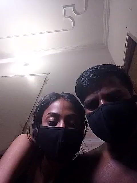 Stripchat-Public.Show-c-Riya_R24-2025.05.13.210438