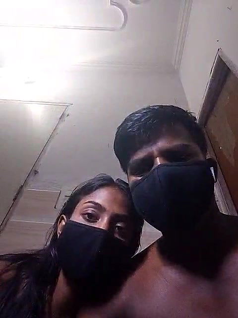 Stripchat-Public.Show-c-Riya_R24-2025.05.13.210438