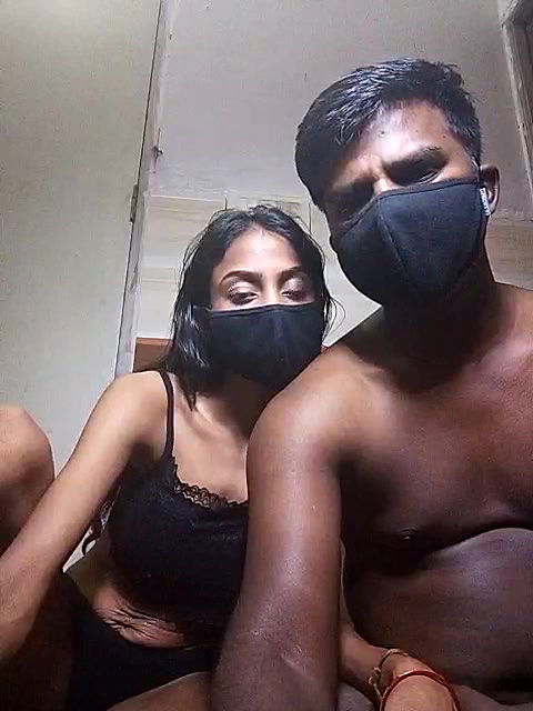 Stripchat-Public.Show-c-Riya_R24-2025.05.13.210438