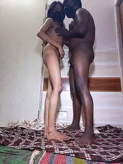 Stripchat-Public.Show-c-Riya_R24-2025.05.14.204012