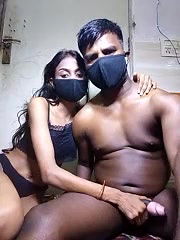 Stripchat-Public.Show-c-Riya_R24-2025.05.17.192510