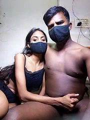 Stripchat-Public.Show-c-Riya_R24-2025.06.04.103859