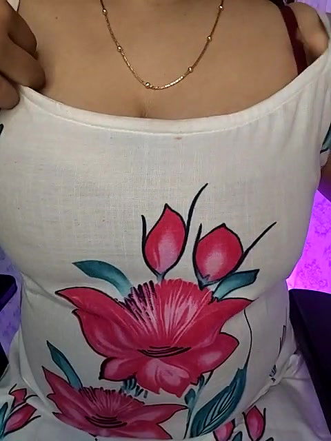 Stripchat-Public.Show-f-_Ayeshaa-2025.02.03.171440