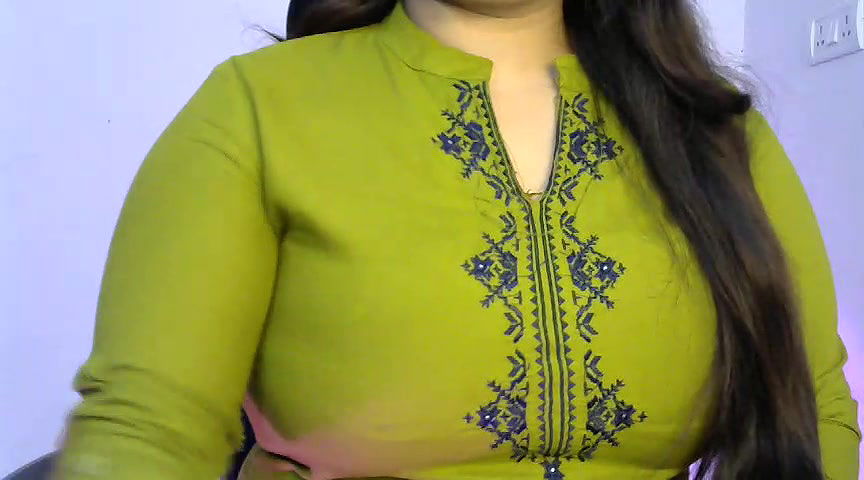 Stripchat-Public.Show-f-_Ayeshaa-2025.04.14.181504