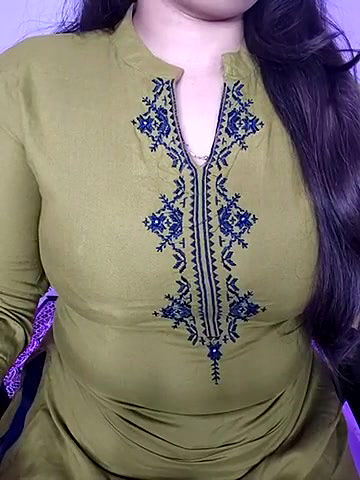 Stripchat-Public.Show-f-_Ayeshaa-2025.04.16.090259