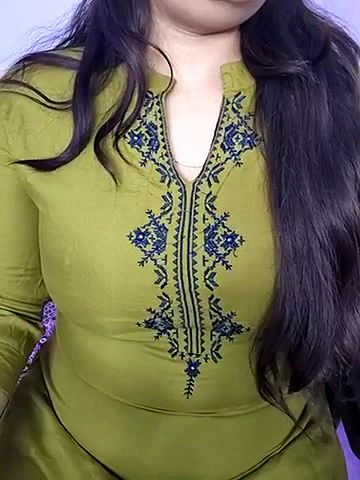 Stripchat-Public.Show-f-_Ayeshaa-2025.04.16.091850