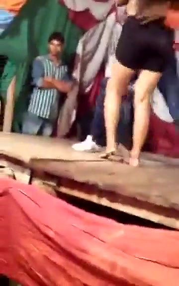 Villagstage dance show