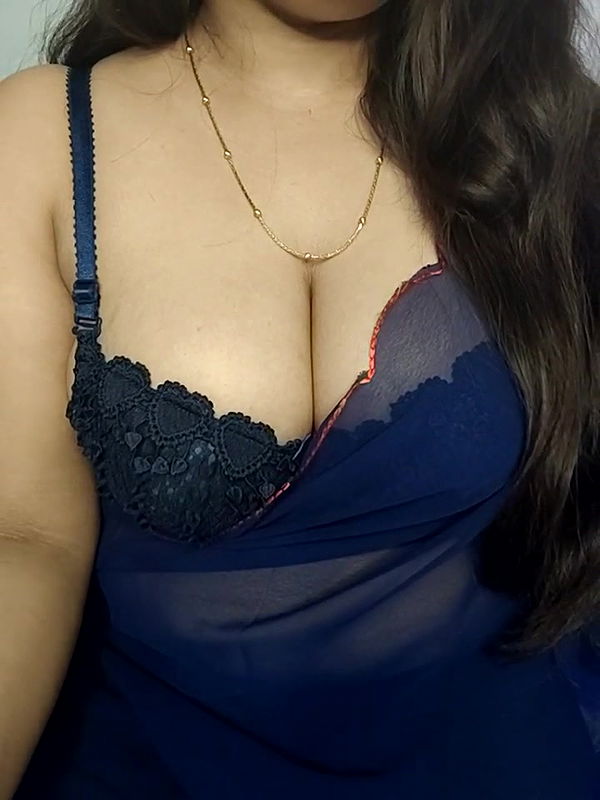 Stripchat-Public.Show-f-_Ayeshaa-2025.04.28.193350