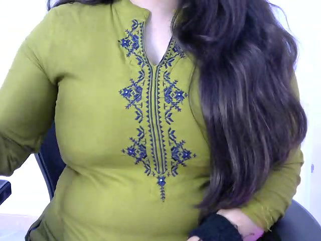 Stripchat-Public.Show-f-_Ayeshaa-2025.05.10.180807