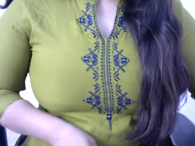 Stripchat-Public.Show-f-_Ayeshaa-2025.05.10.184309