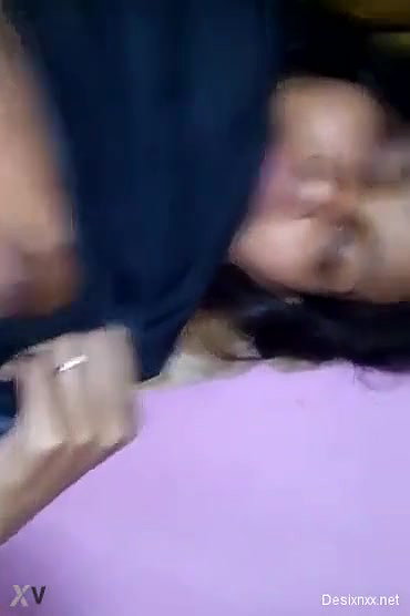 Desi cute girl tight pussy