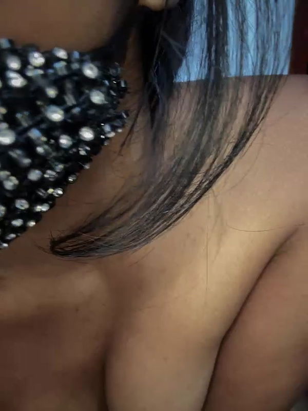 Stripchat-Public.Show-f-Little__Zara-2025.04.18.205818