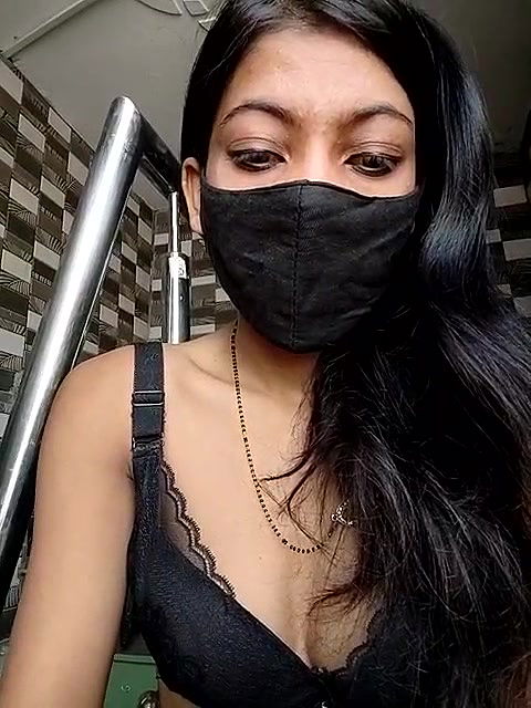 Stripchat-Public.Show-f-Noorkhatoon-2025.05.18.024450