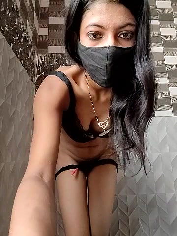 Stripchat-Public.Show-f-Noorkhatoon-2025.05.19.023446