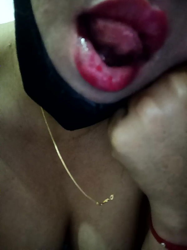 Stripchat-Public.Show-f-Ramshree22-2024.12.22.185539