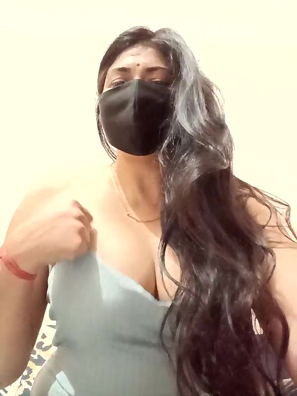 Stripchat-Public.Show-f-Ramshree22-2024.12.22.205528