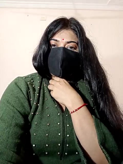 Stripchat-Public.Show-f-Ramshree22-2024.12.24.161358