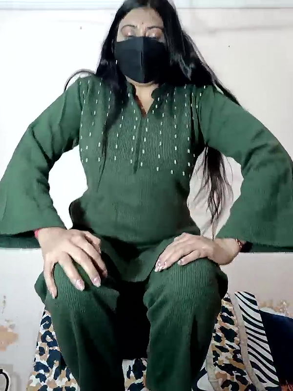 Stripchat-Public.Show-f-Ramshree22-2024.12.24.174106