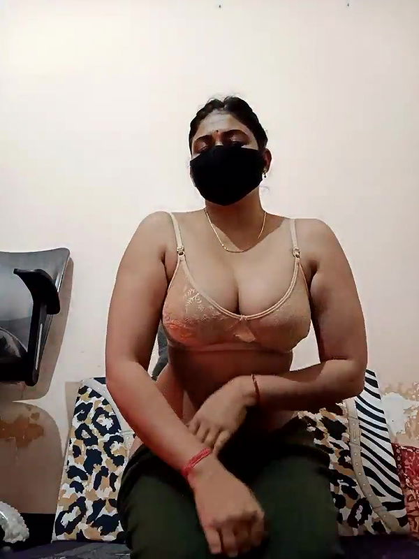 Stripchat-Public.Show-f-Ramshree22-2024.12.24.221152