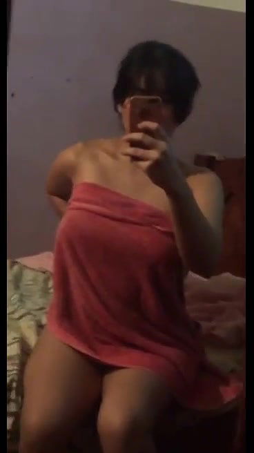 Desi sexy bhabi open her dress