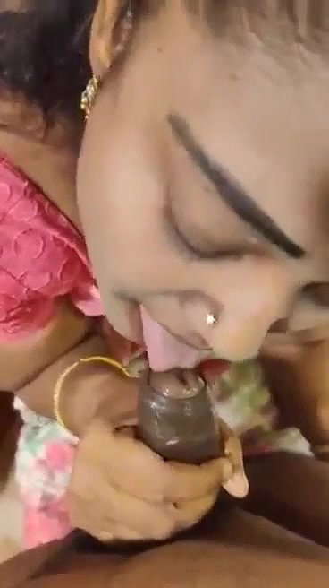 Desi sexy bhabi suck her devar dick