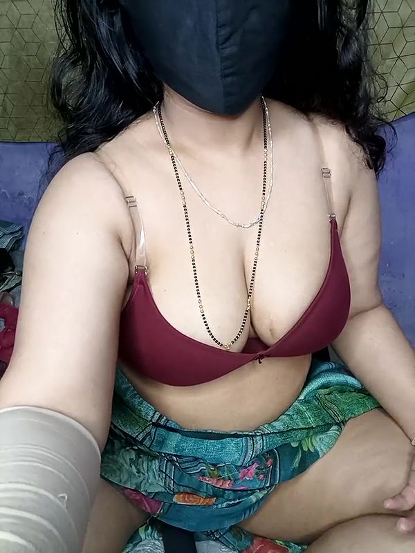 Stripchat-Public.Show-f-Rising_Smiler-2025.02.03.182522