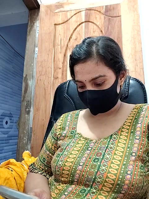 Stripchat-Public.Show-f-Ritusri_Dotta-2024.06.15.005528