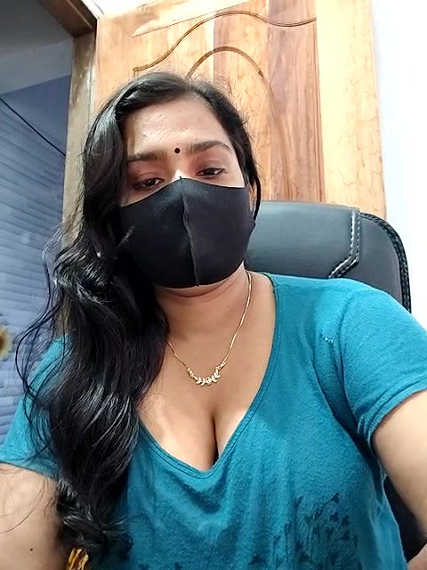 Stripchat-Public.Show-f-Ritusri_Dotta-2024.08.12.004543