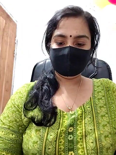 Stripchat-Public.Show-f-Ritusri_Dotta-2025.01.22.190156