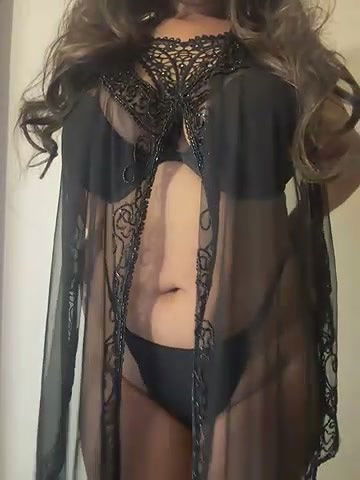 Stripchat-Public.Show-f-Strip-rose-2025.05.19.212936