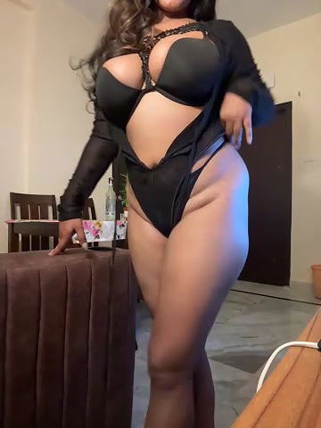 Stripchat-Public.Show-f-Strip-rose-2025.05.21.214711