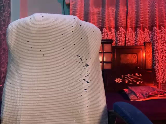 Stripchat-Public.Show-f-Sweet__queen2-2024.12.14.172257