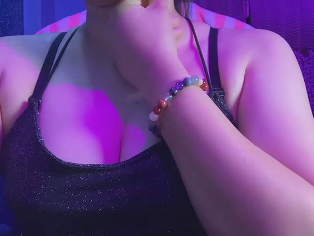 Stripchat-Public.Show-f-Sweet__queen2-2024.12.18.163744