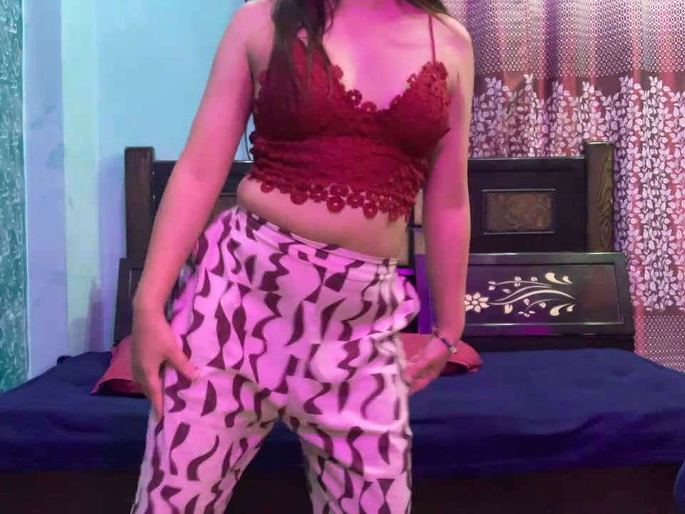 Stripchat-Public.Show-f-Sweet__queen2-2024.12.23.202502