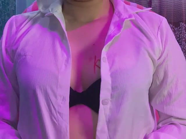 Stripchat-Public.Show-f-Sweet__queen2-2024.12.26.180958