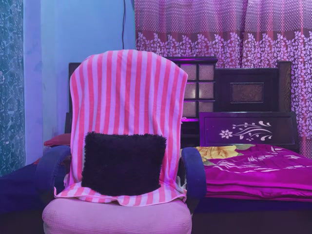 Stripchat-Public.Show-f-Sweet__queen2-2024.12.26.202352