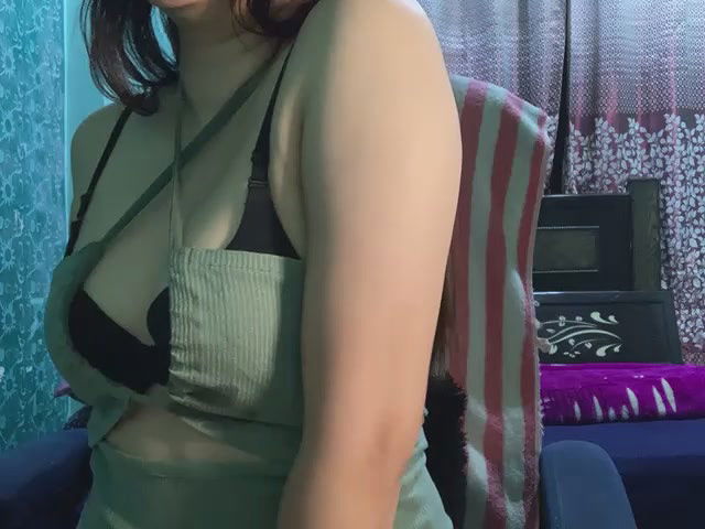 Stripchat-Public.Show-f-Sweet__queen2-2025.03.15.163801