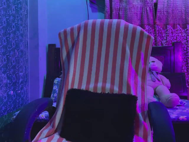 Stripchat-Public.Show-f-Sweet__queen2-2025.05.30.185940