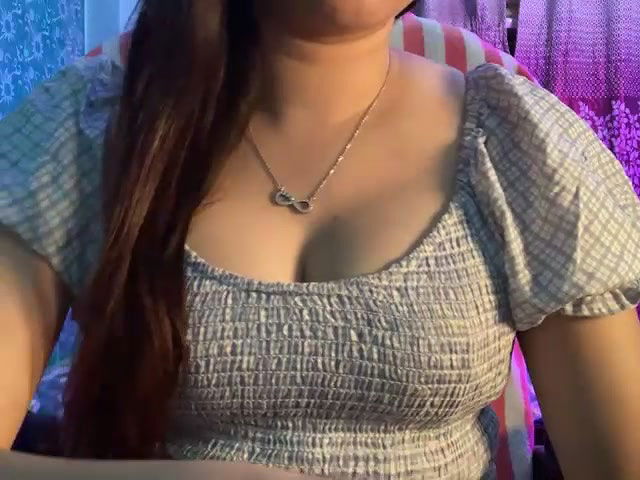 Stripchat-Public.Show-f-Sweet__queen2-2025.06.03.213127