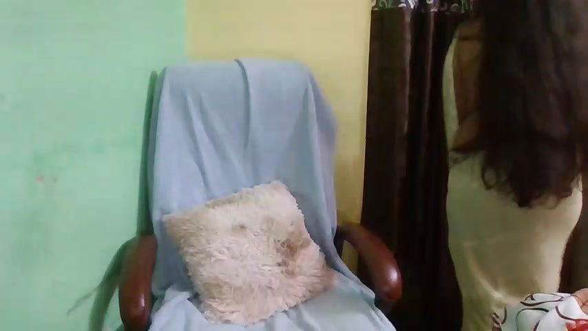 Stripchat-Public.Show-f-Yashika_Love1-2025.04.06.194411