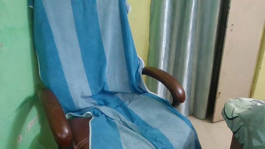 Stripchat-Public.Show-f-Yashika_Love1-2025.05.08.220421